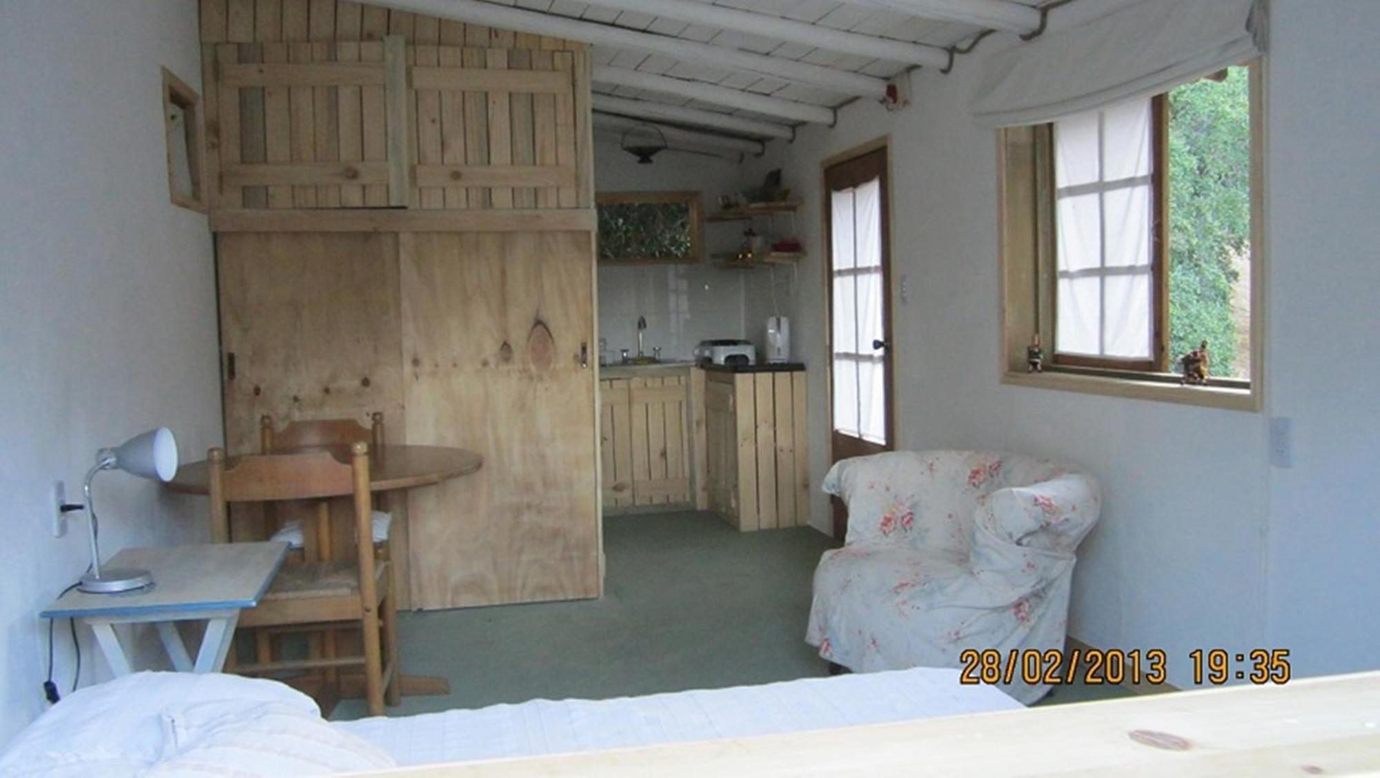 Cabana De Adobe En Lago Rapel Rom bilde